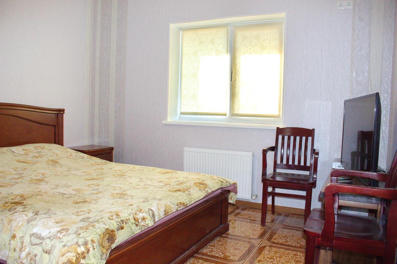 Smotrytska Vezha Hotel Kamianets-Podilskyi Exterior photo